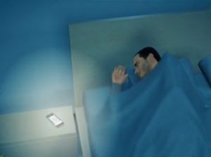 Почему нельзя спать с мобильным телефоном под подушкой